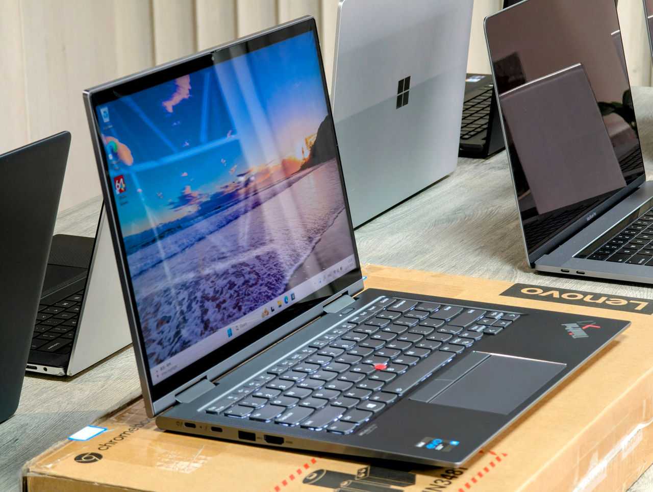 Ноутбук Lenovo ThinkPad X1 Yoga Gen 6 Touch (Core i5 1135G7/8Gb DDR4/512Gb NVMe SSD/14" FHD+ IPS) фото 2