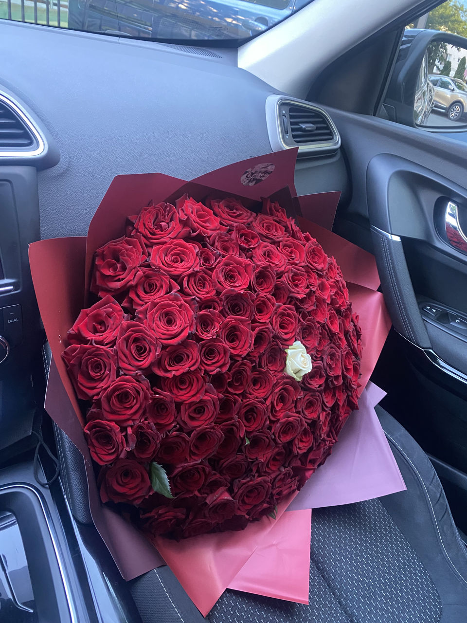 Buchete de trandafiri la preturi angro!!