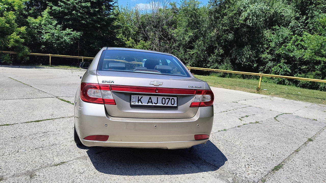 Chevrolet Epica фото 2