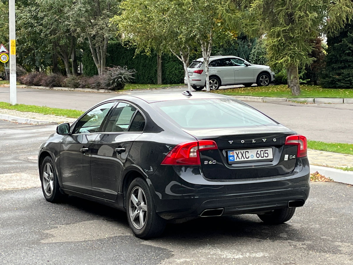 Volvo S60 foto 5