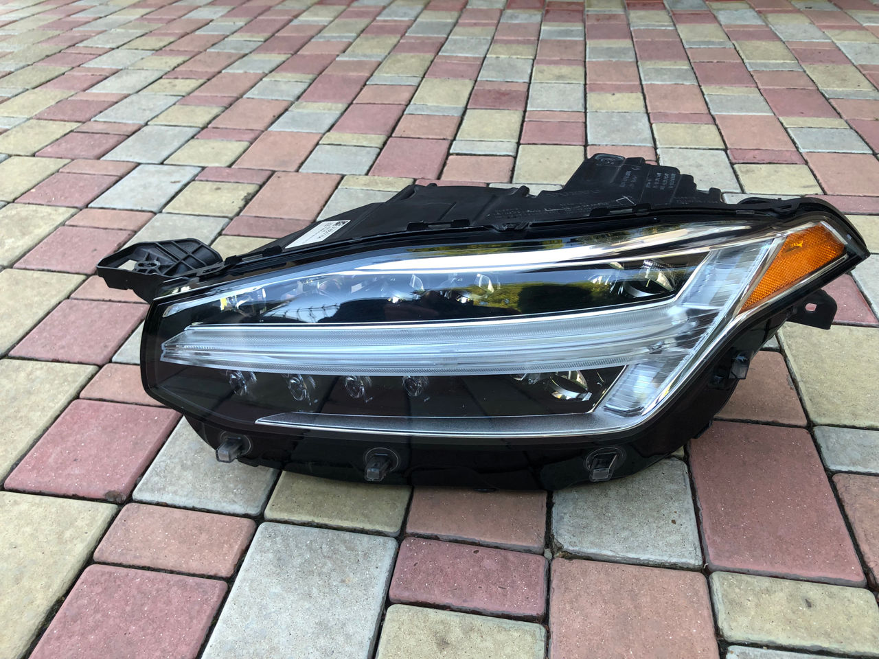 Volvo XC90 farul din stanga, Full LED, model American foto 0