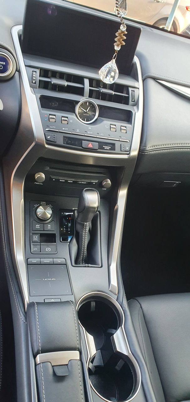 Lexus NX Series фото 5