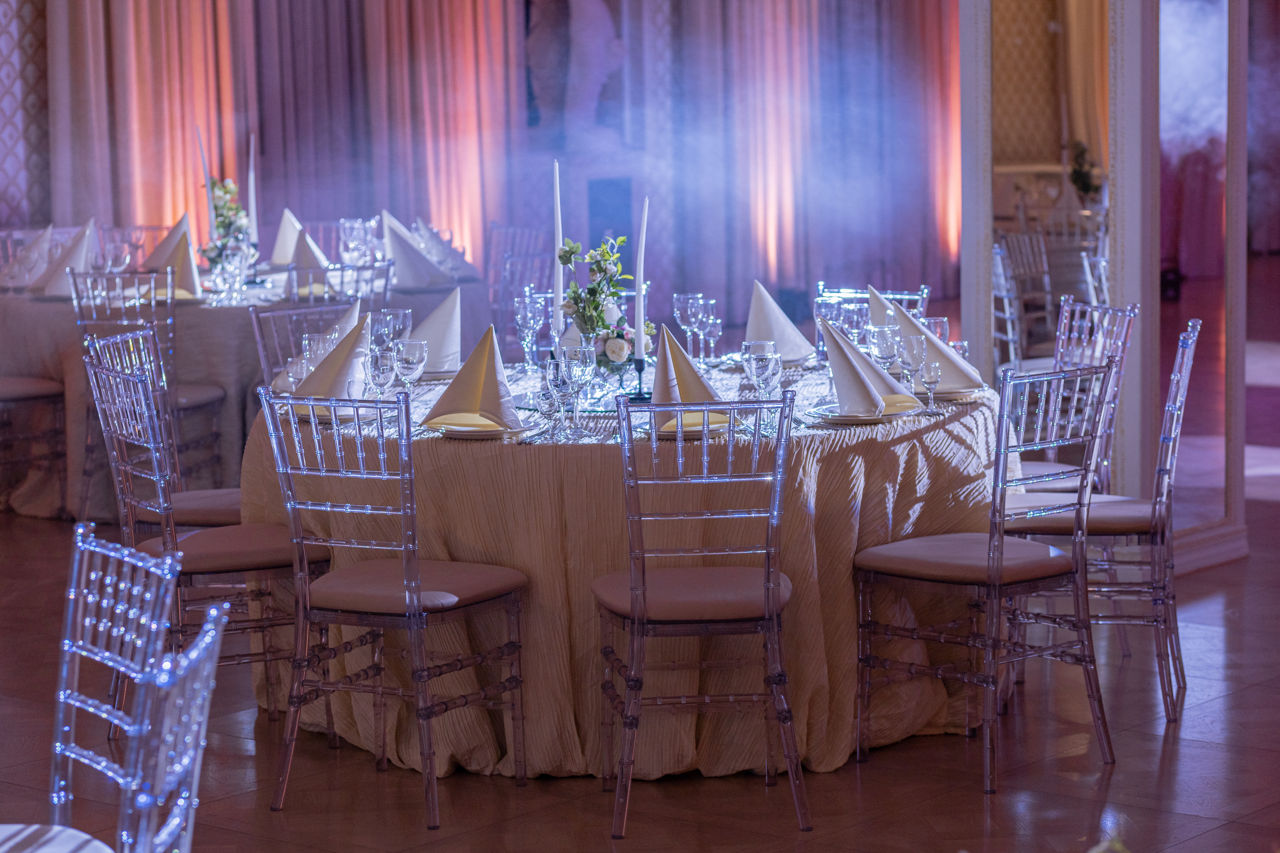 Scaune chiavari transparent pentru banchete foto 1