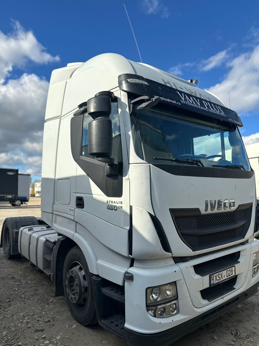 Iveco Stralis Hy Way 2014 745000 20000