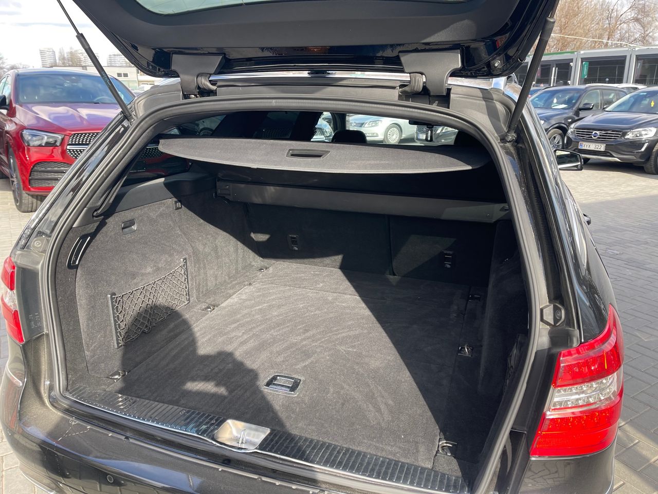 Mercedes E-Class foto 16