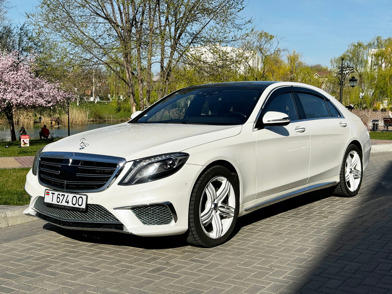 Mercedes S-Class foto 0