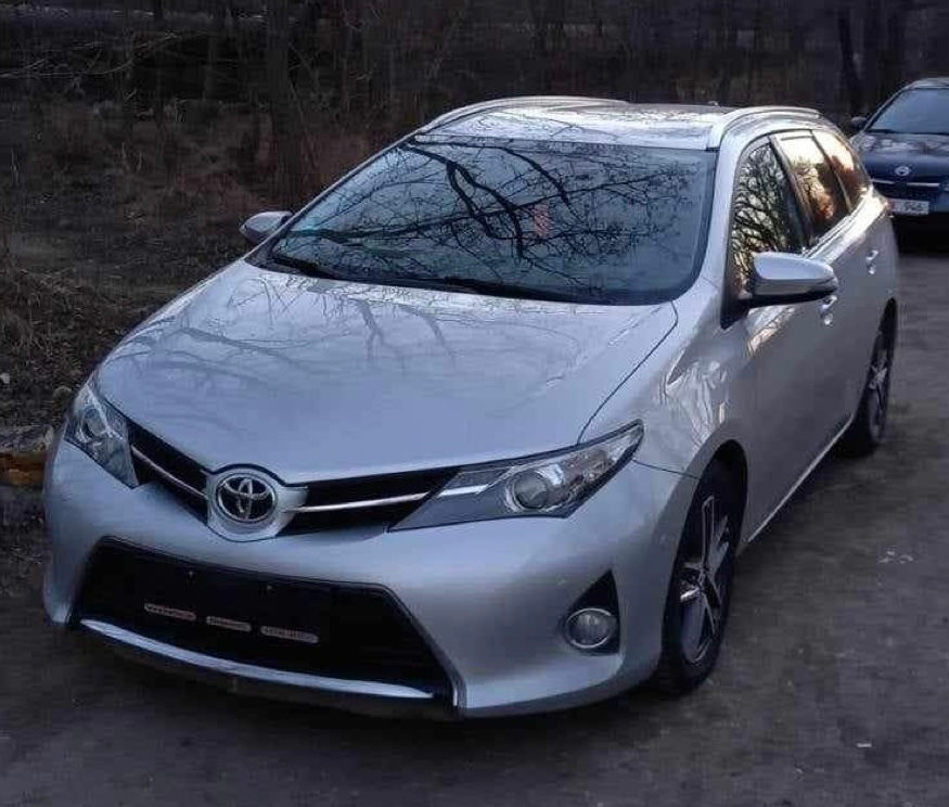 Toyota Auris foto 0