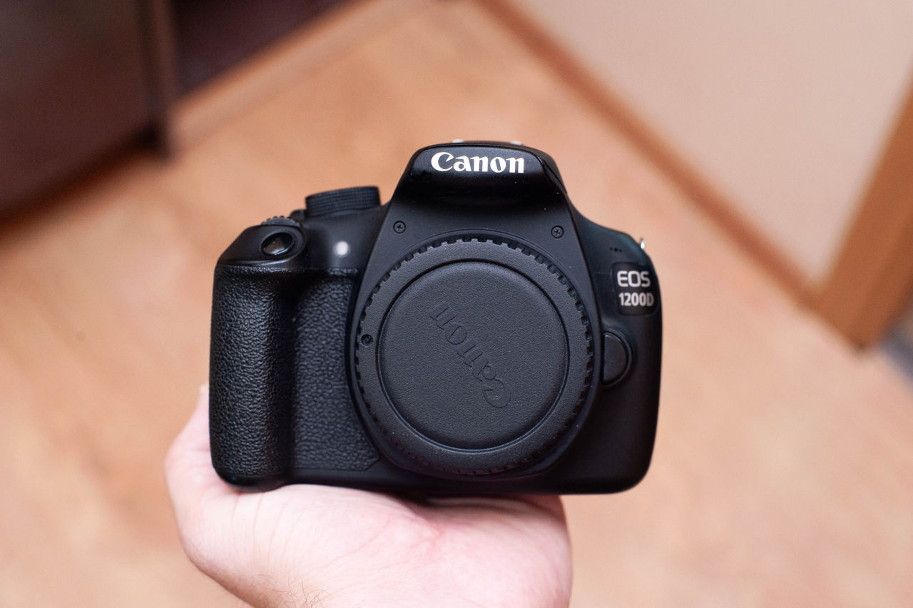 Canon 1200D kit foto 1