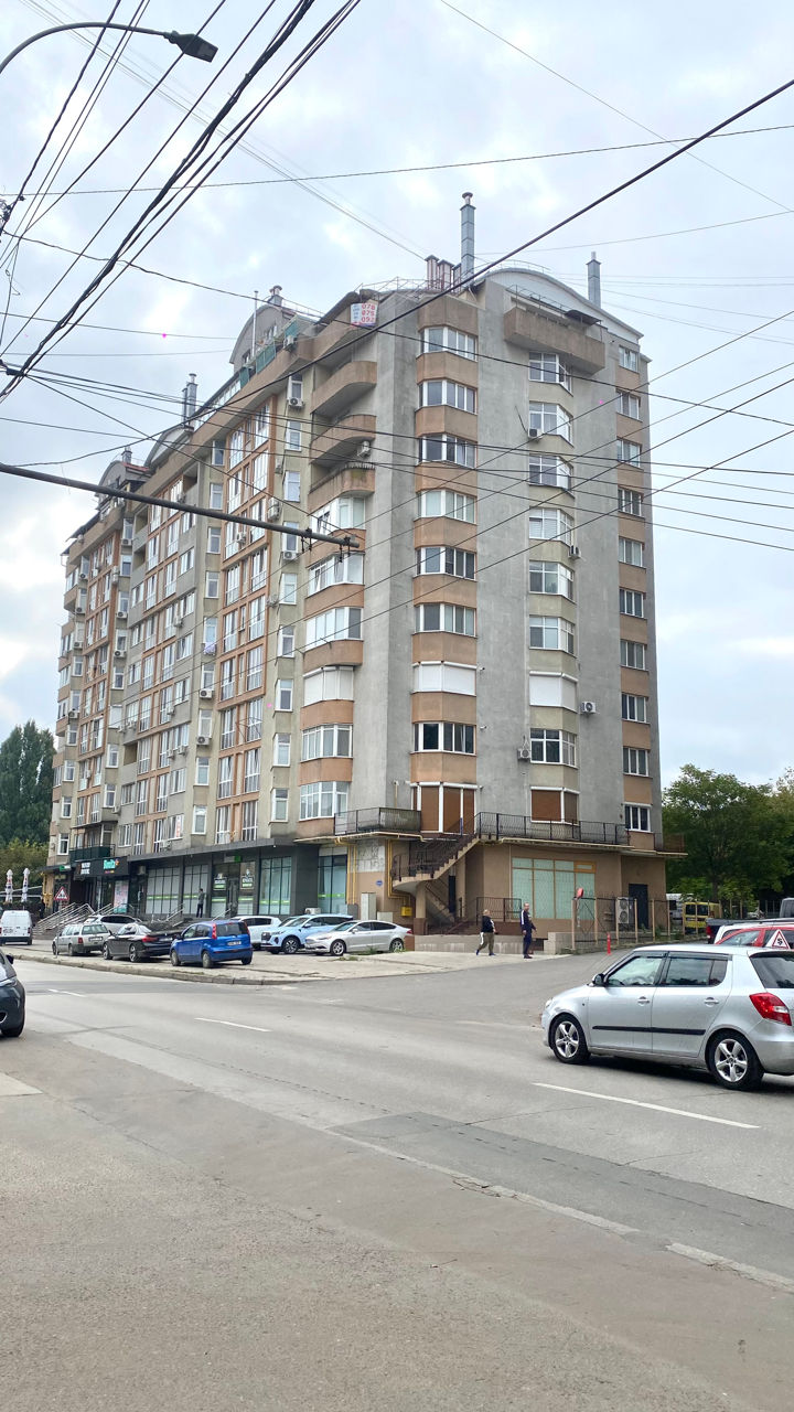 Apartament cu 2 camere, 100 m², Botanica, Chișinău foto 1