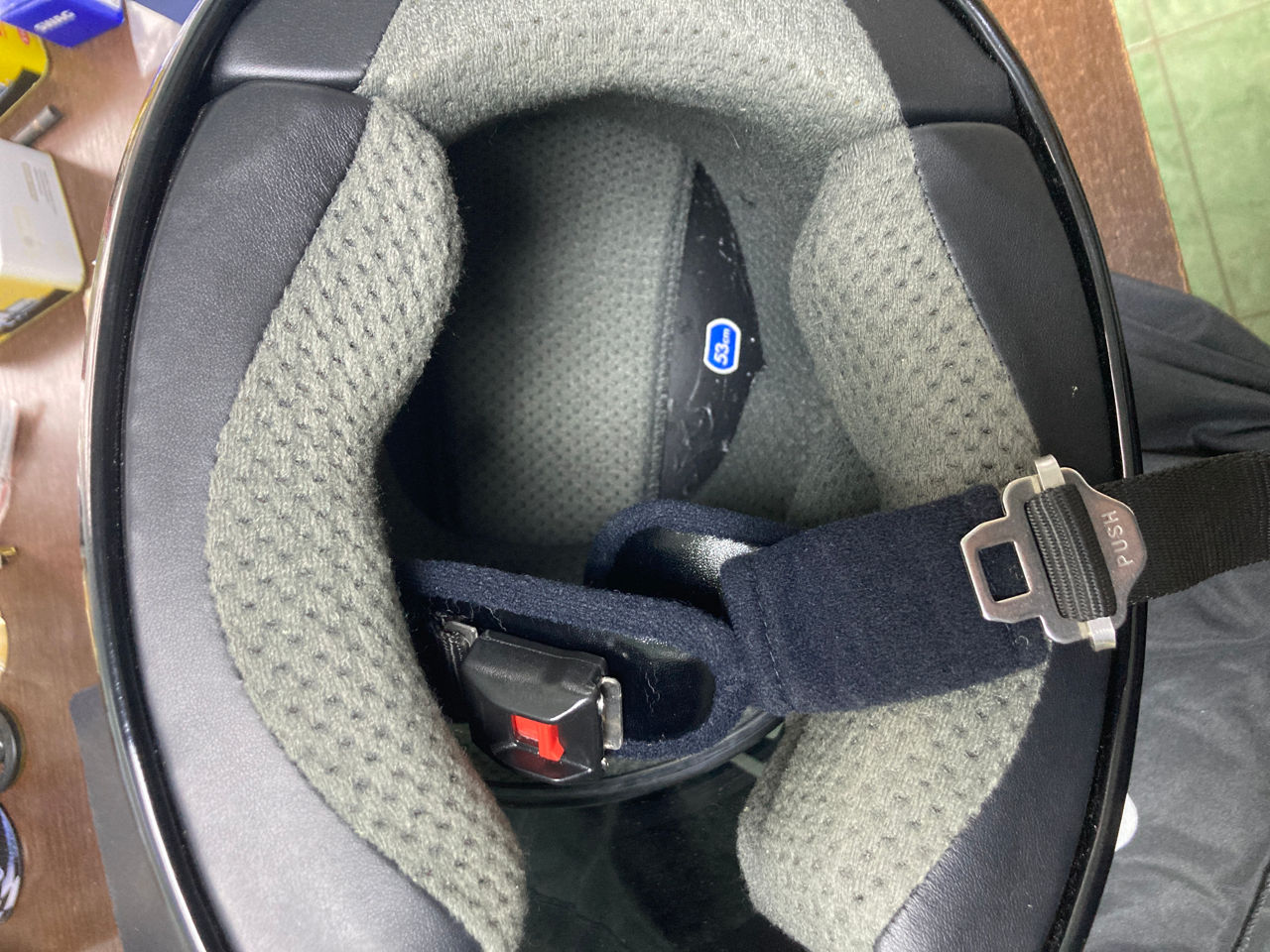 Продам шлем shoe