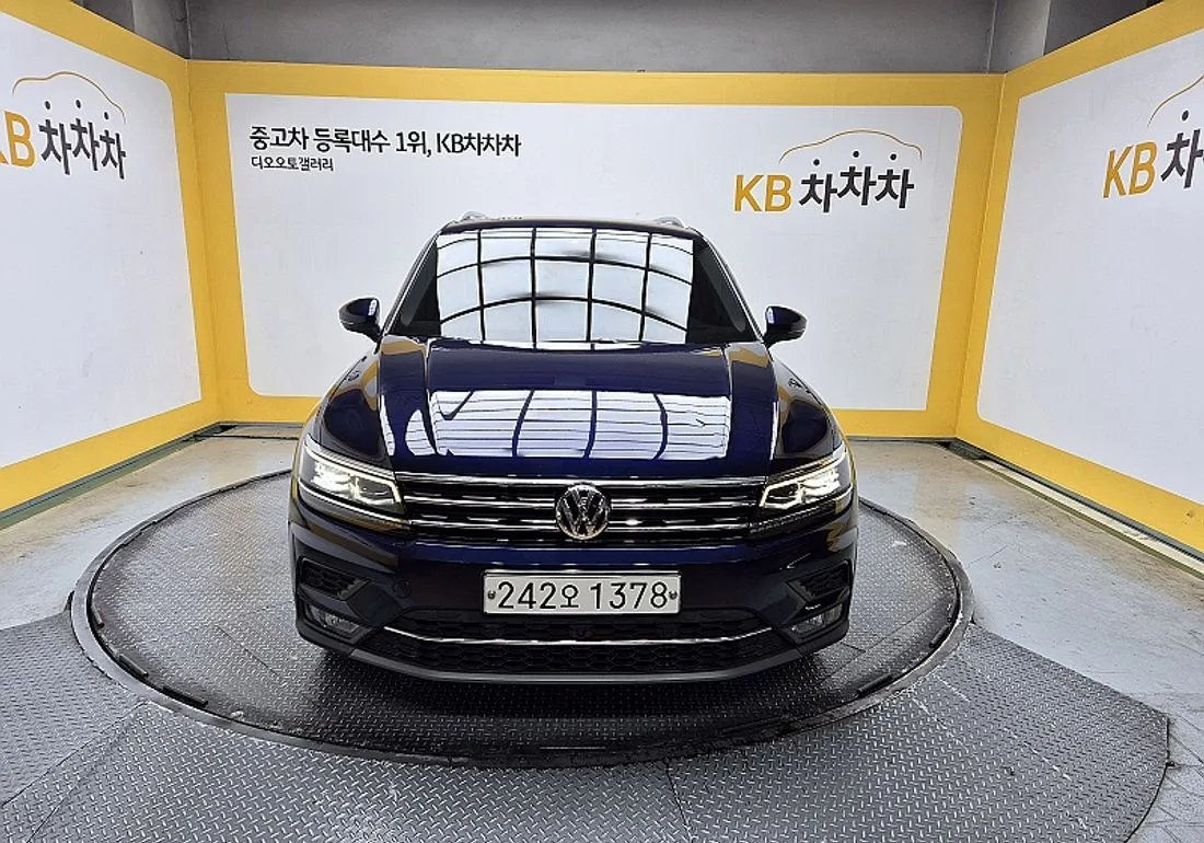 Volkswagen Tiguan foto 1