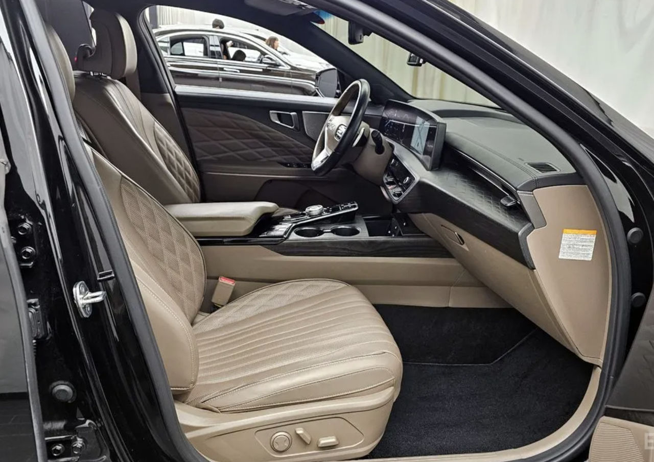 KIA K8 фото 7