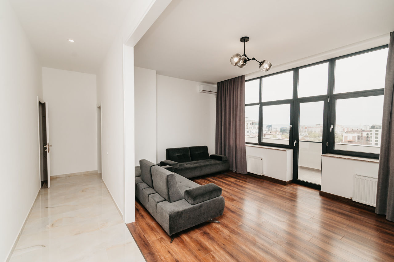 Apartament cu 3 camere, 100 m², Centru, Chișinău foto 0