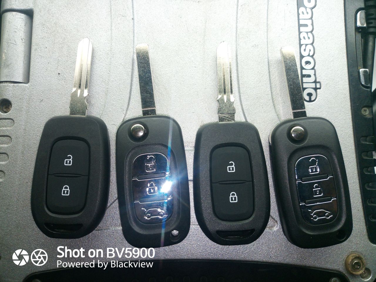 Программирование (привязка) ключей логан, сандеро, дастер, dacia, logan ...