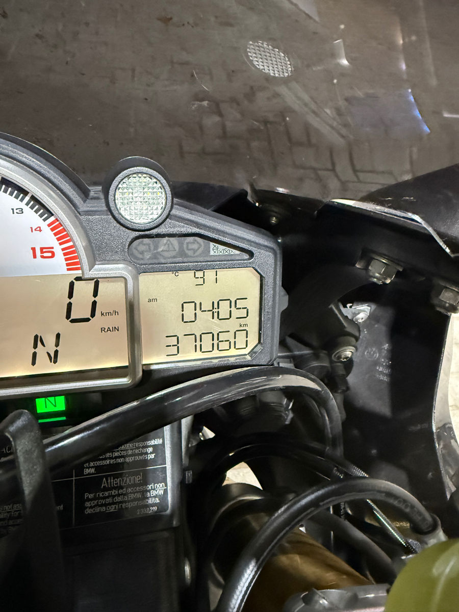 BMW S1000RR фото 5