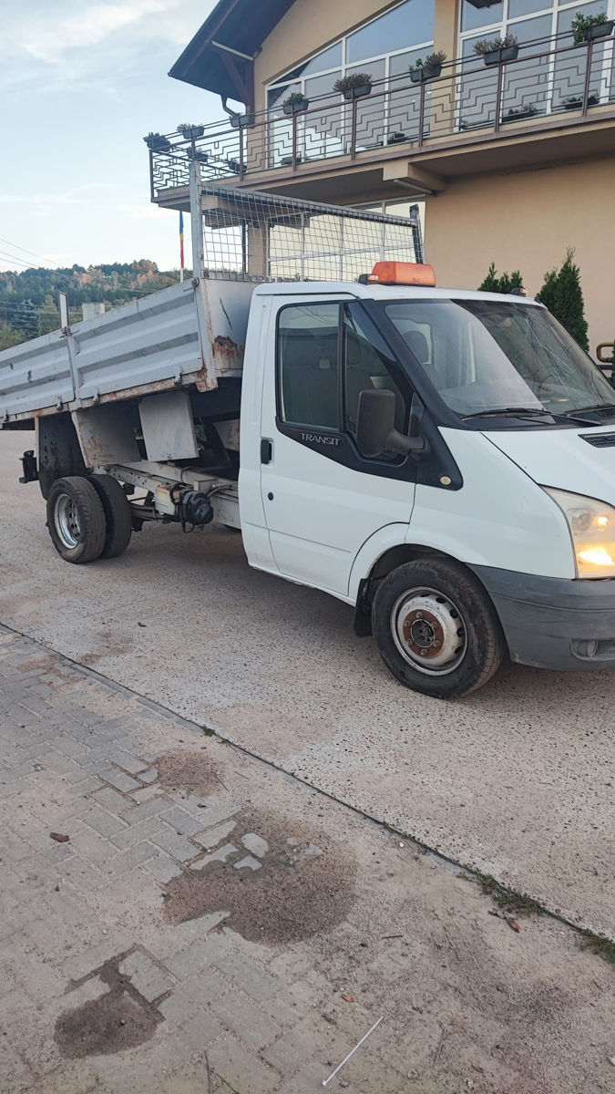 Ford 2.4 Basculantă foto 4