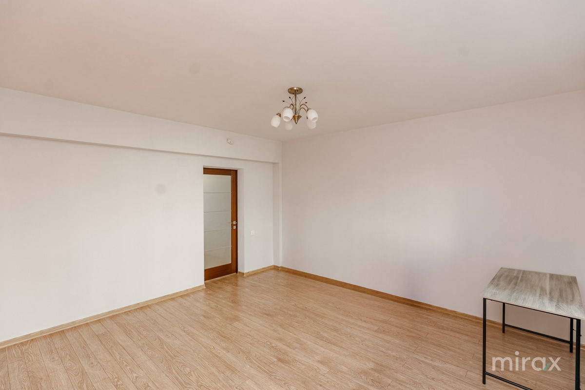 Apartament cu 2 camere, 93 m², Botanica, Chișinău foto 6