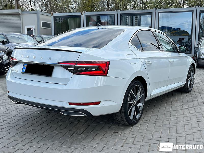 Skoda Superb foto 3