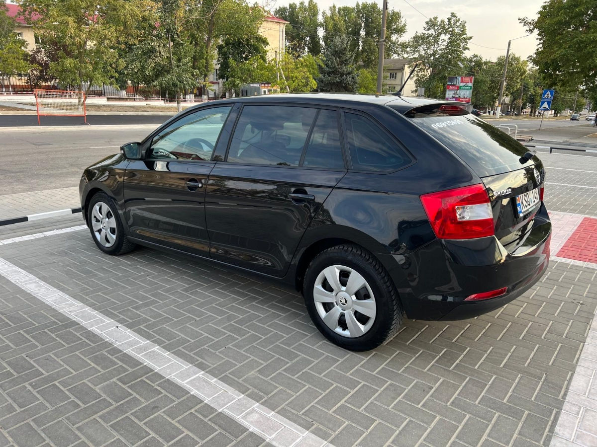 Skoda Rapid foto 2