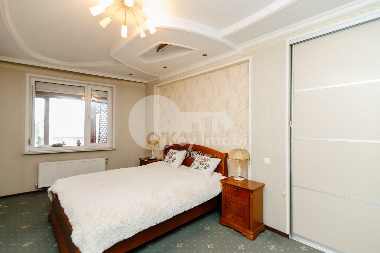 Apartament cu 3 camere, 160 m², Centru, Chișinău foto 3