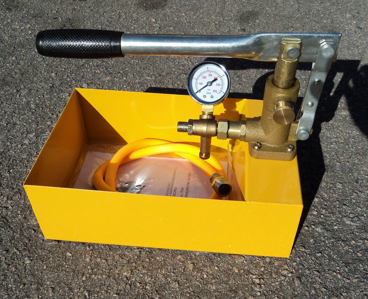 Насос для проверки давления (опрессовщик ручной гидравлический)