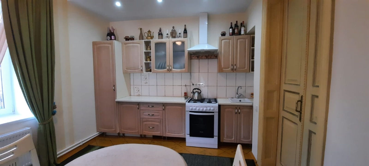 Apartament cu 2 camere, 71 m², Centru, Soroca foto 4