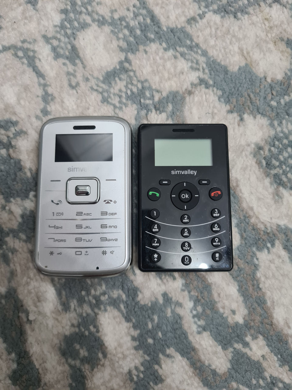 2 telefoane mici . 100 lei pentru ambele. foto 0