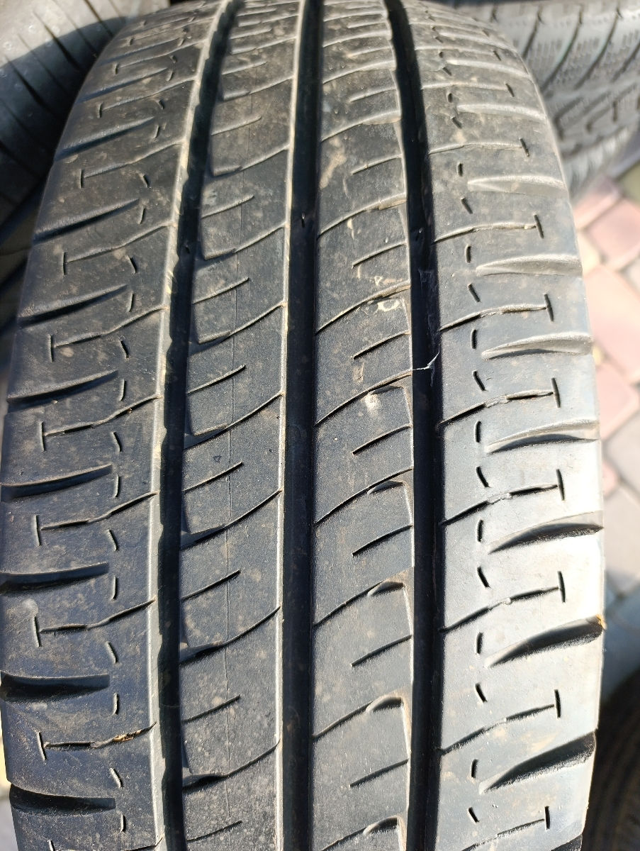 Michelin R-17 C 215/60 foto 0