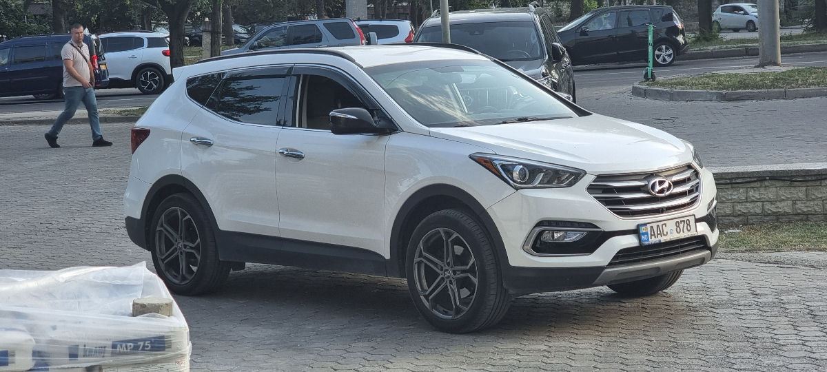 Hyundai Santa FE foto 1