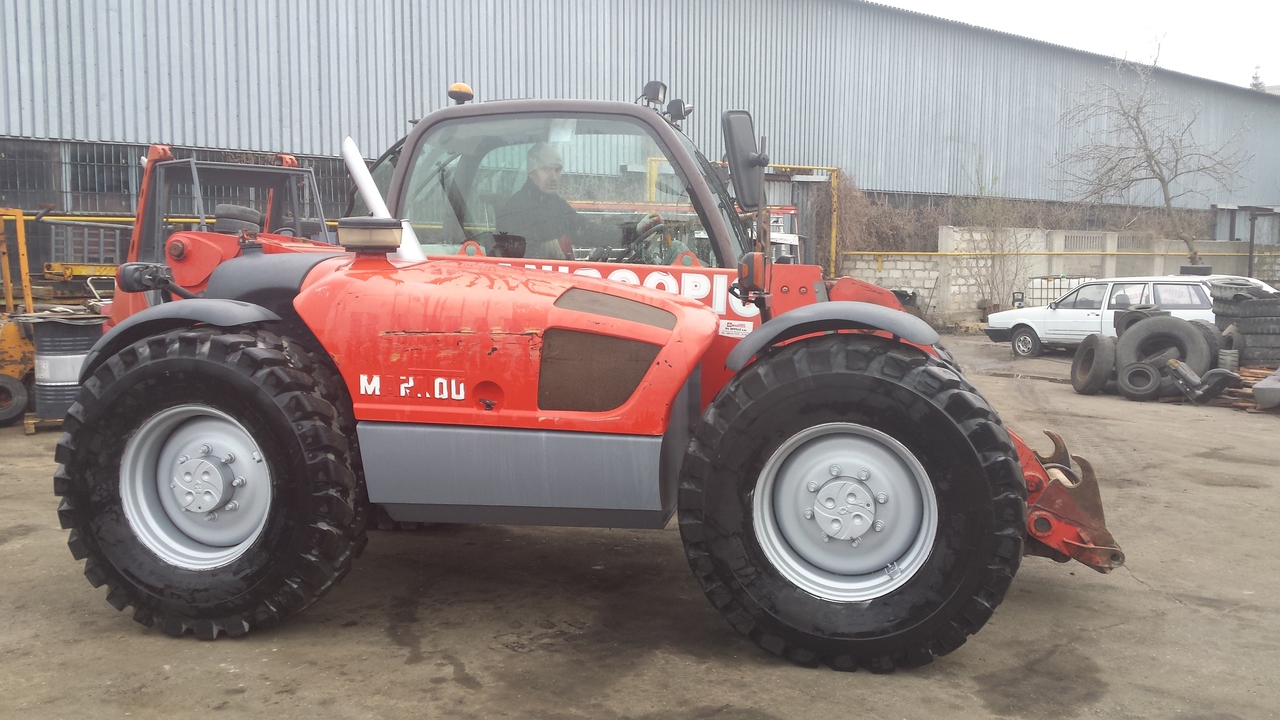 Stivuitor-incarcator telescopic Manitou фото 6
