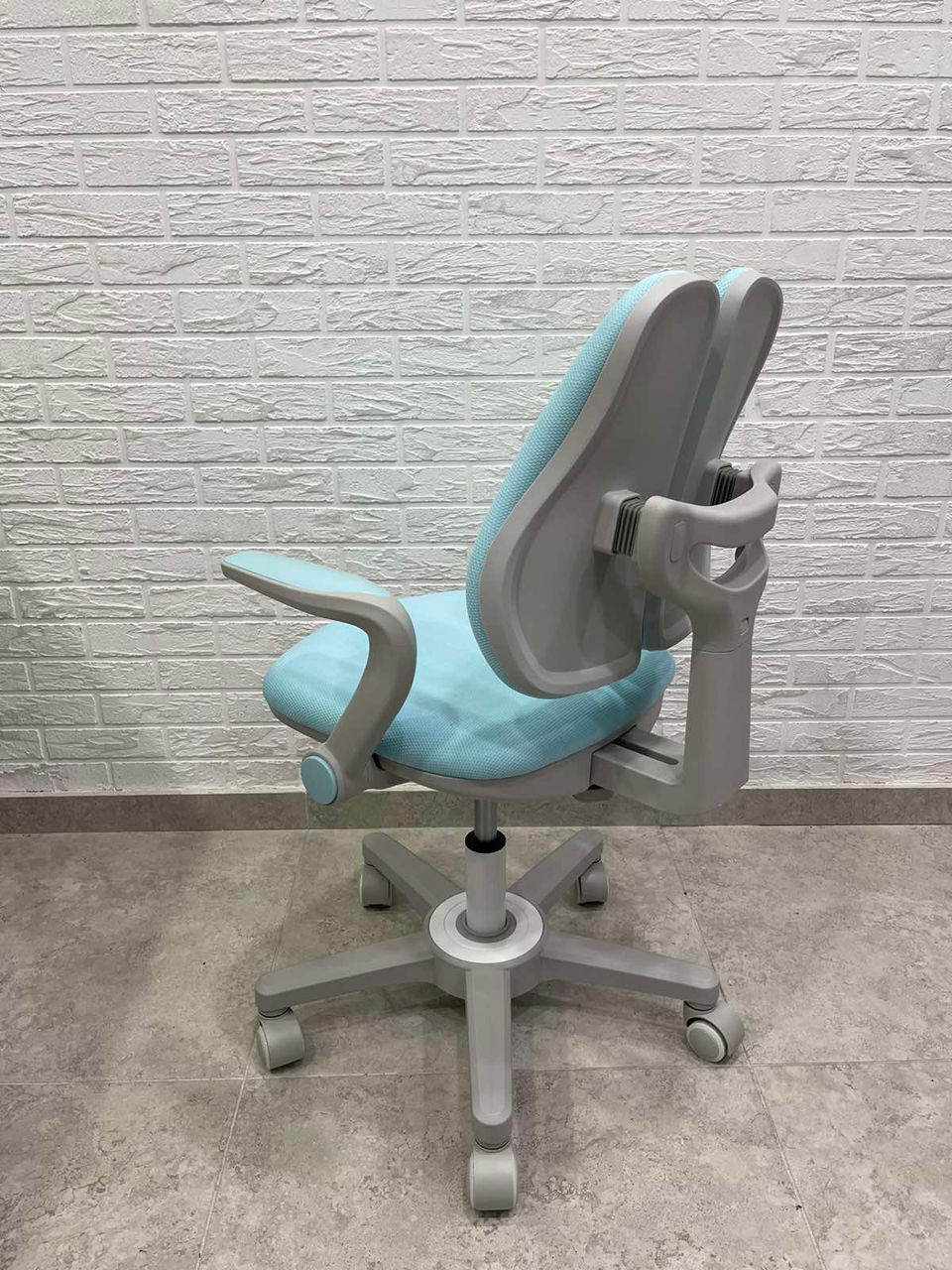 Scaun de birou ergonomic pentru copii Ergo-KID - este proiectat pentru a asigura confortul copilului foto 5