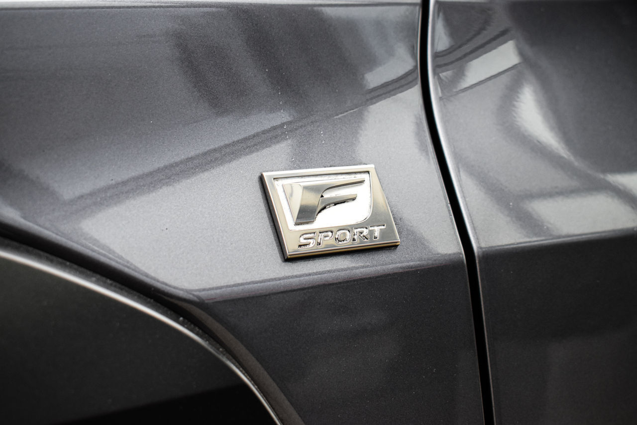 Lexus UX foto 15