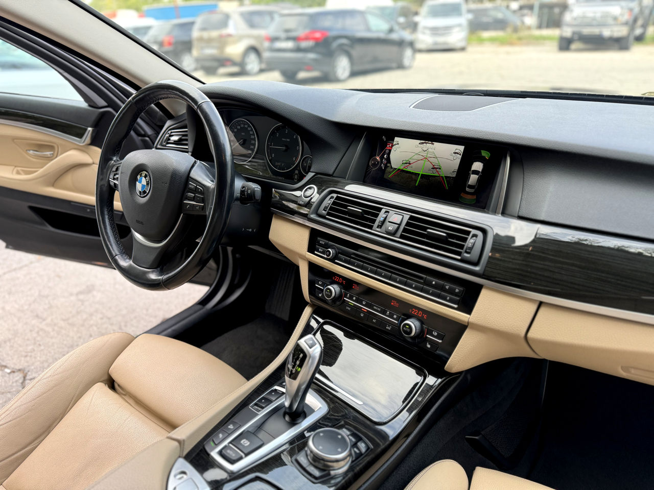 BMW 5 Series foto 7