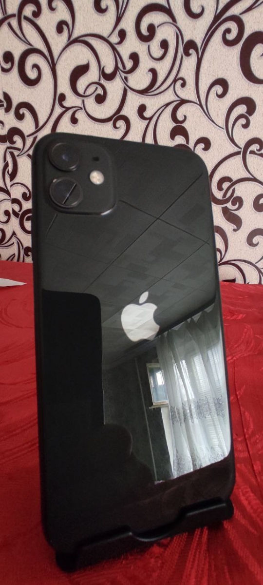 iPhone 11 128GB фото 5