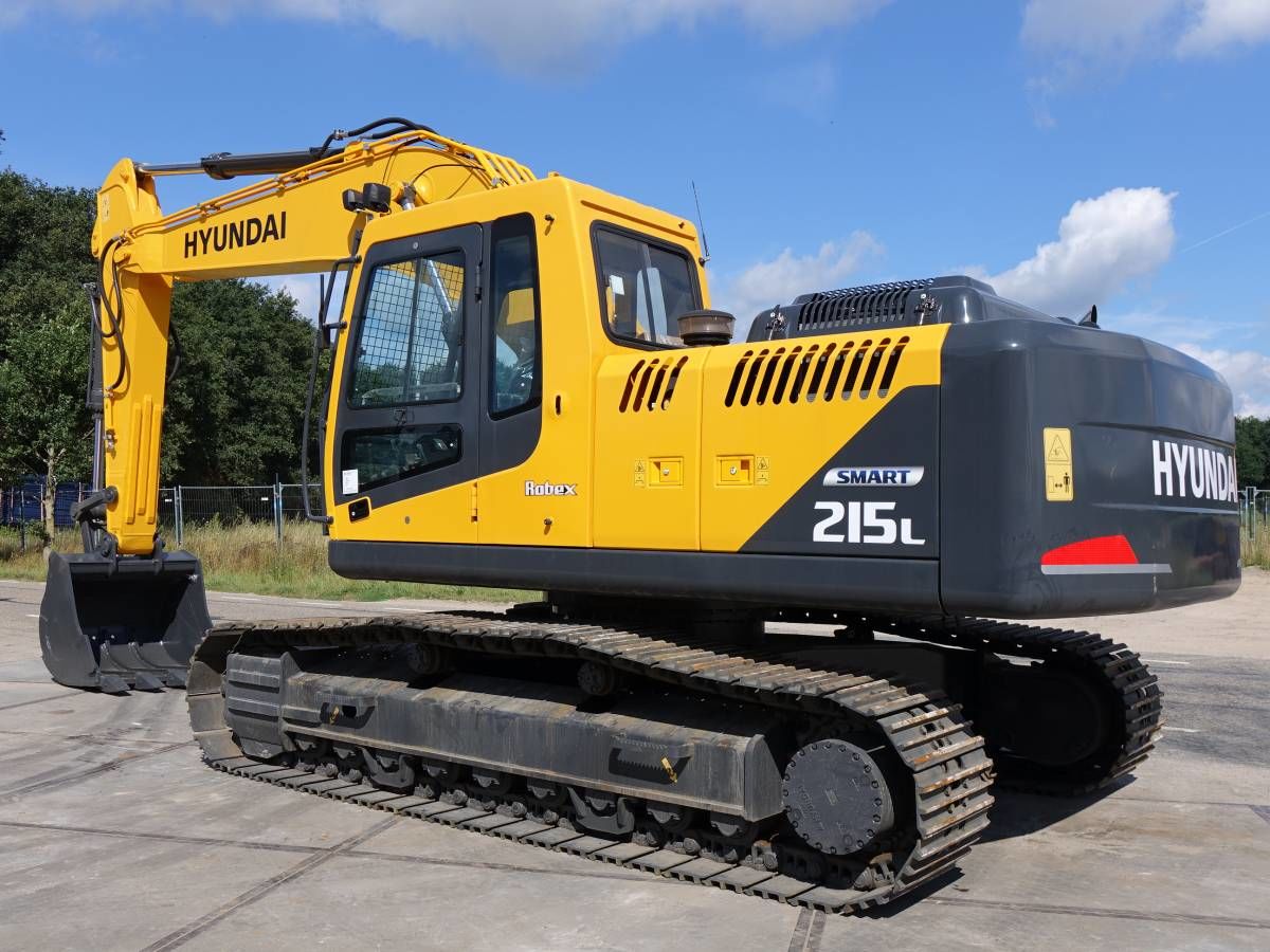 Excavator Hyundai 215l фото 1