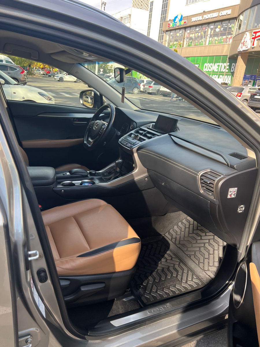 Rent a car/ arendaauto/Lexus NX foto 1