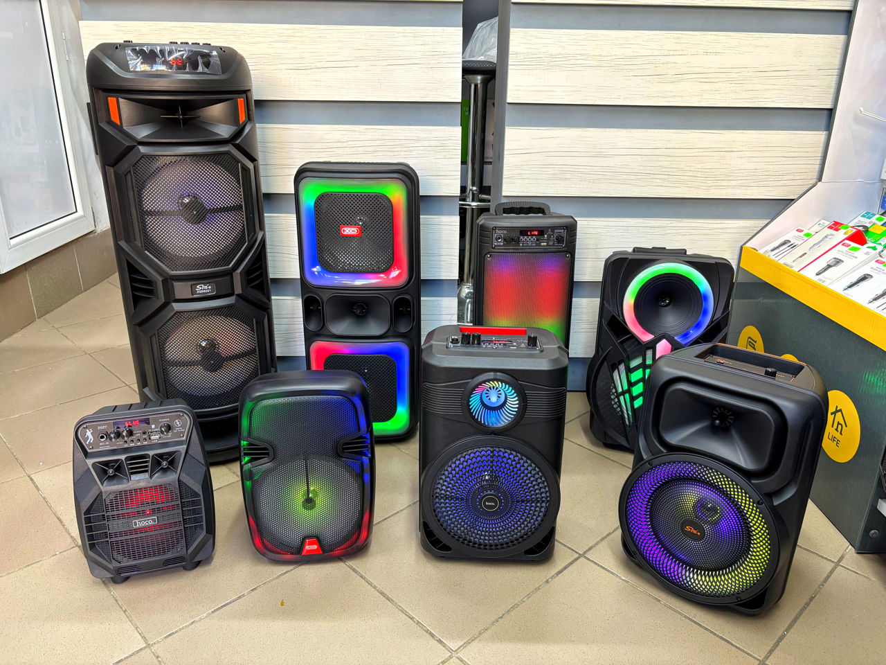 BOXE PORTATIVE Bluetooth cu microfon! Livrare in toata tara! foto 0