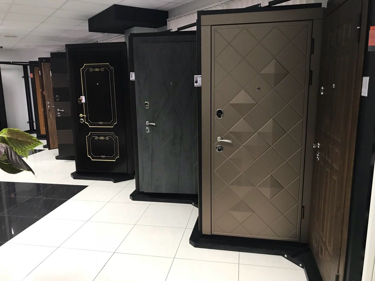 Usi exterior cu garantie in Chisinau Usi exterior cu garantie in Chisinau