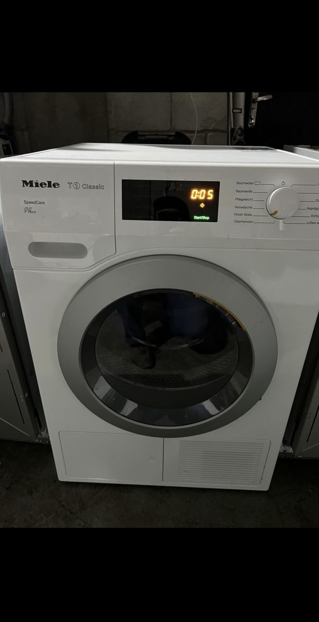 Miele T1 сушильная машина ,пробег 502 часа из 10000 , uscator, garantie