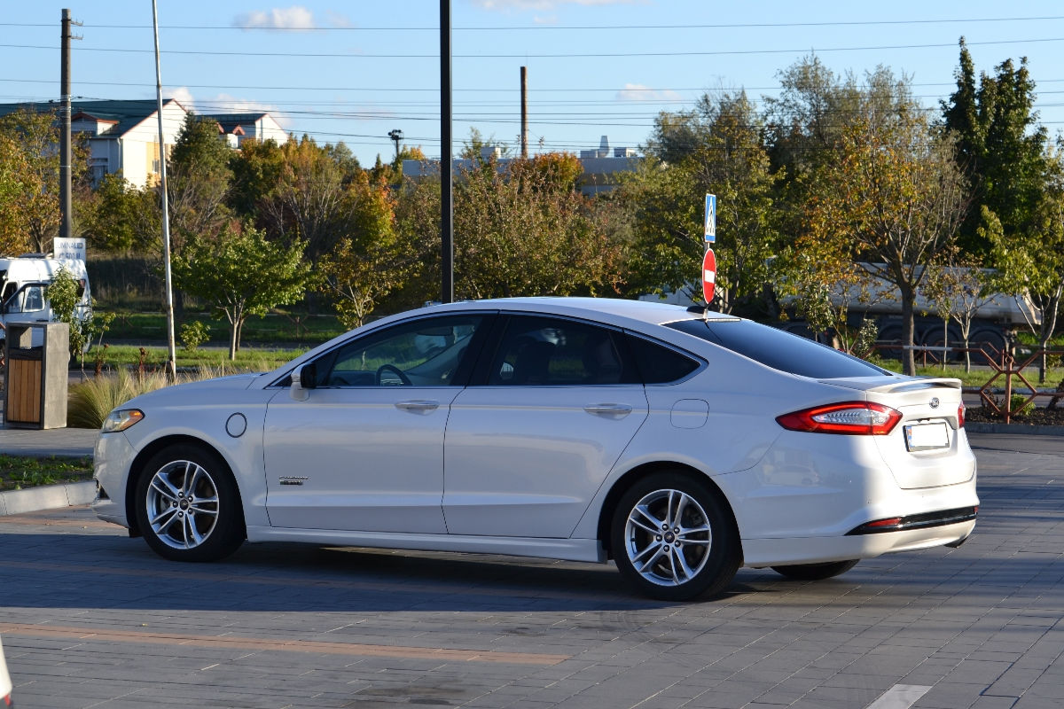 Ford Fusion foto 4