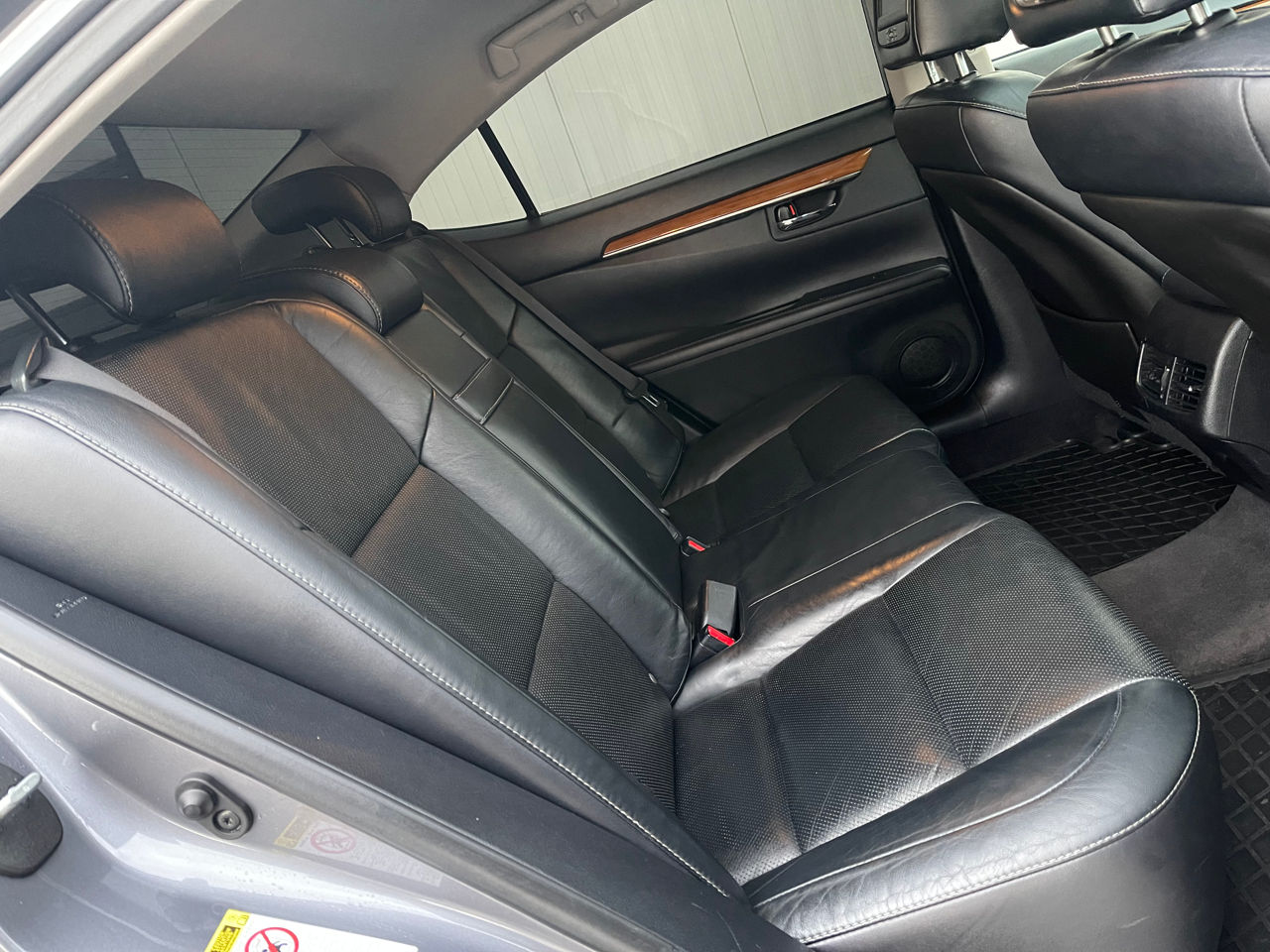 Lexus Es Series фото 6