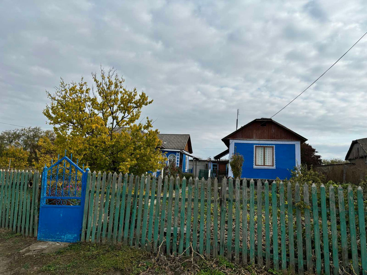 Vind casa in satul Izvoare (Chetroasa) r-nul Floresti (30 ari) foto 0