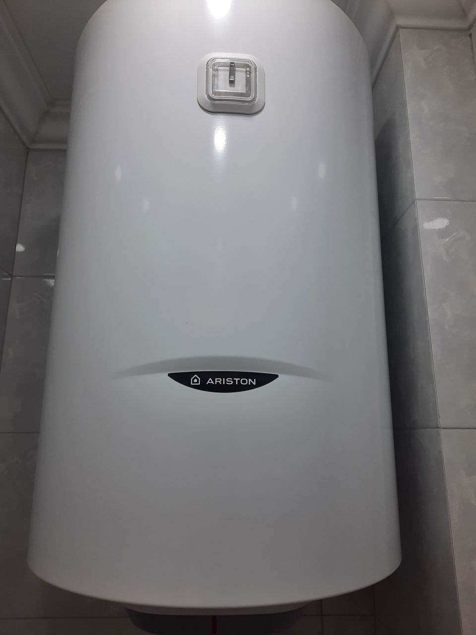 Boiler 80 litri .preț 500 lei