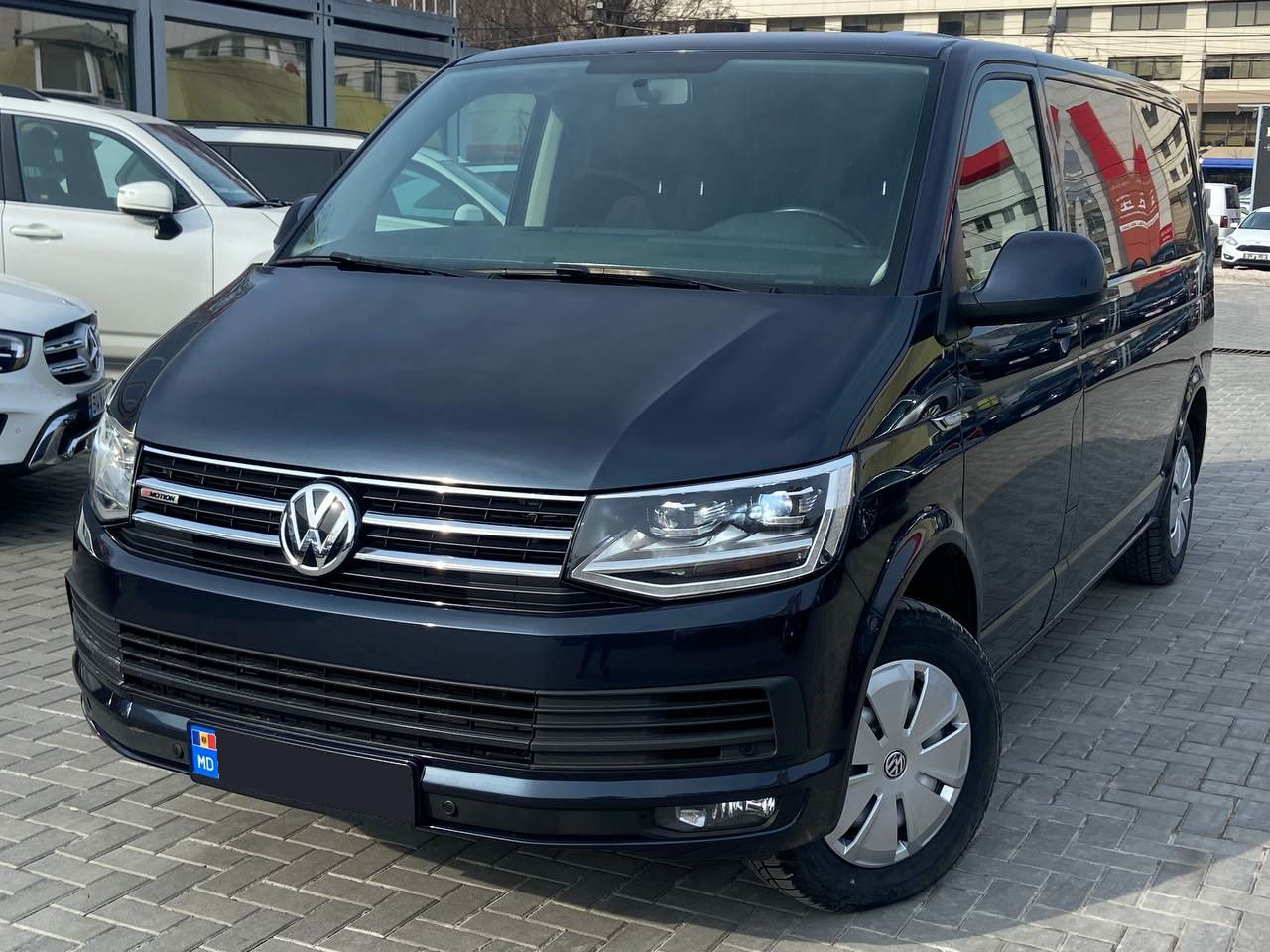 Volkswagen Caravelle foto 3