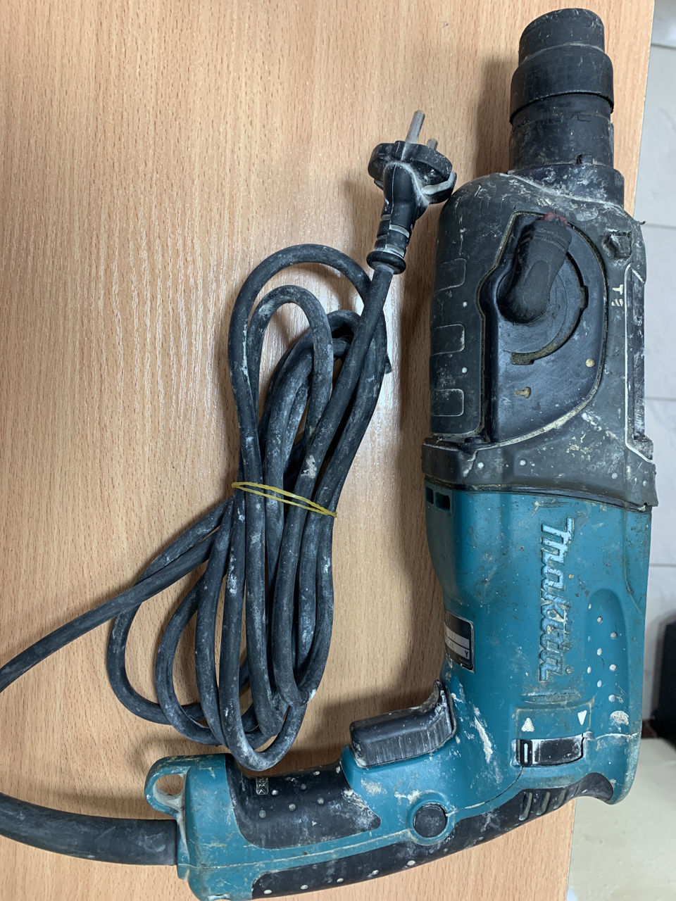 Перфоратор Makita HR2470 490 lei