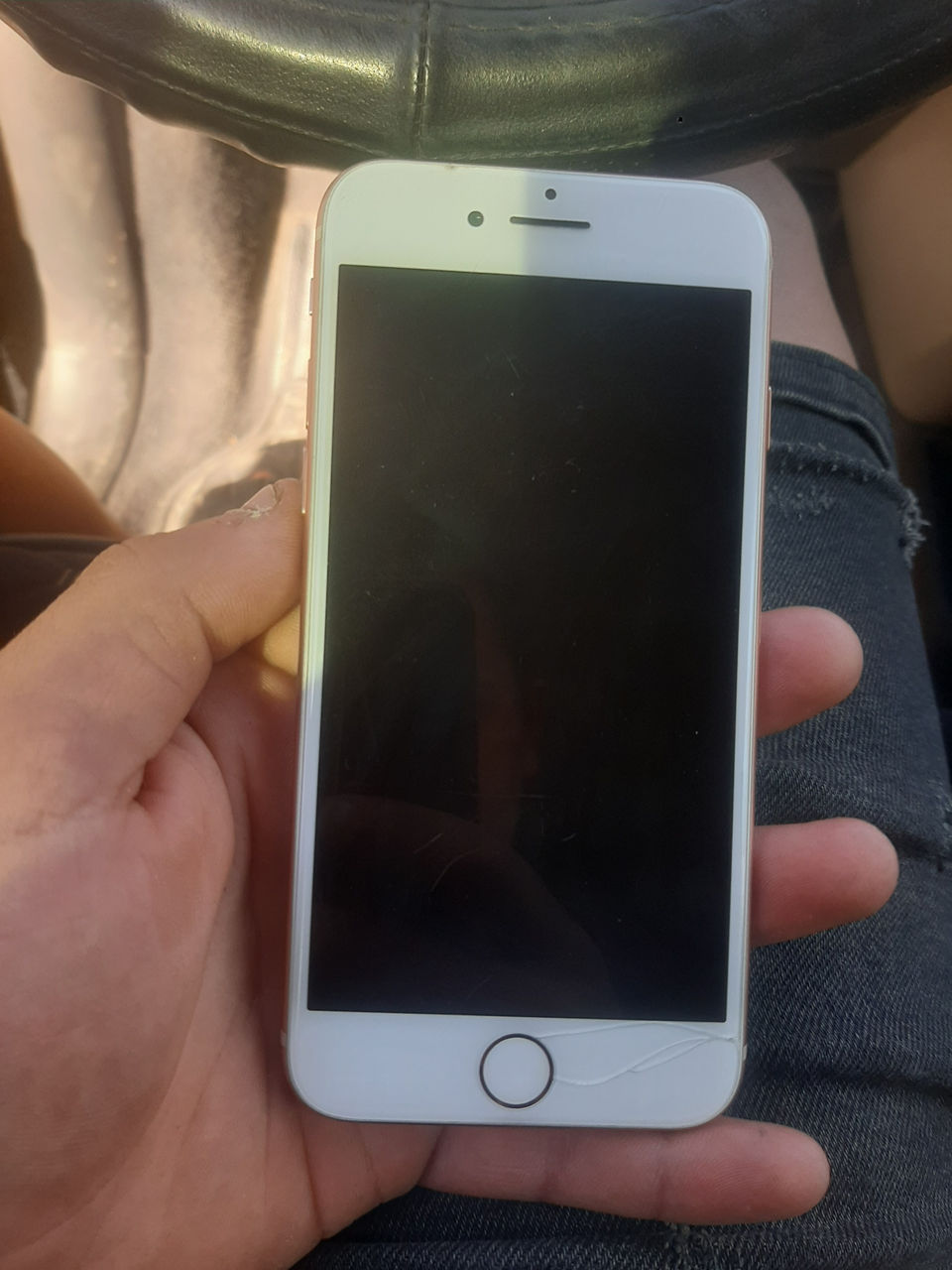 iPhone 8  фото 6