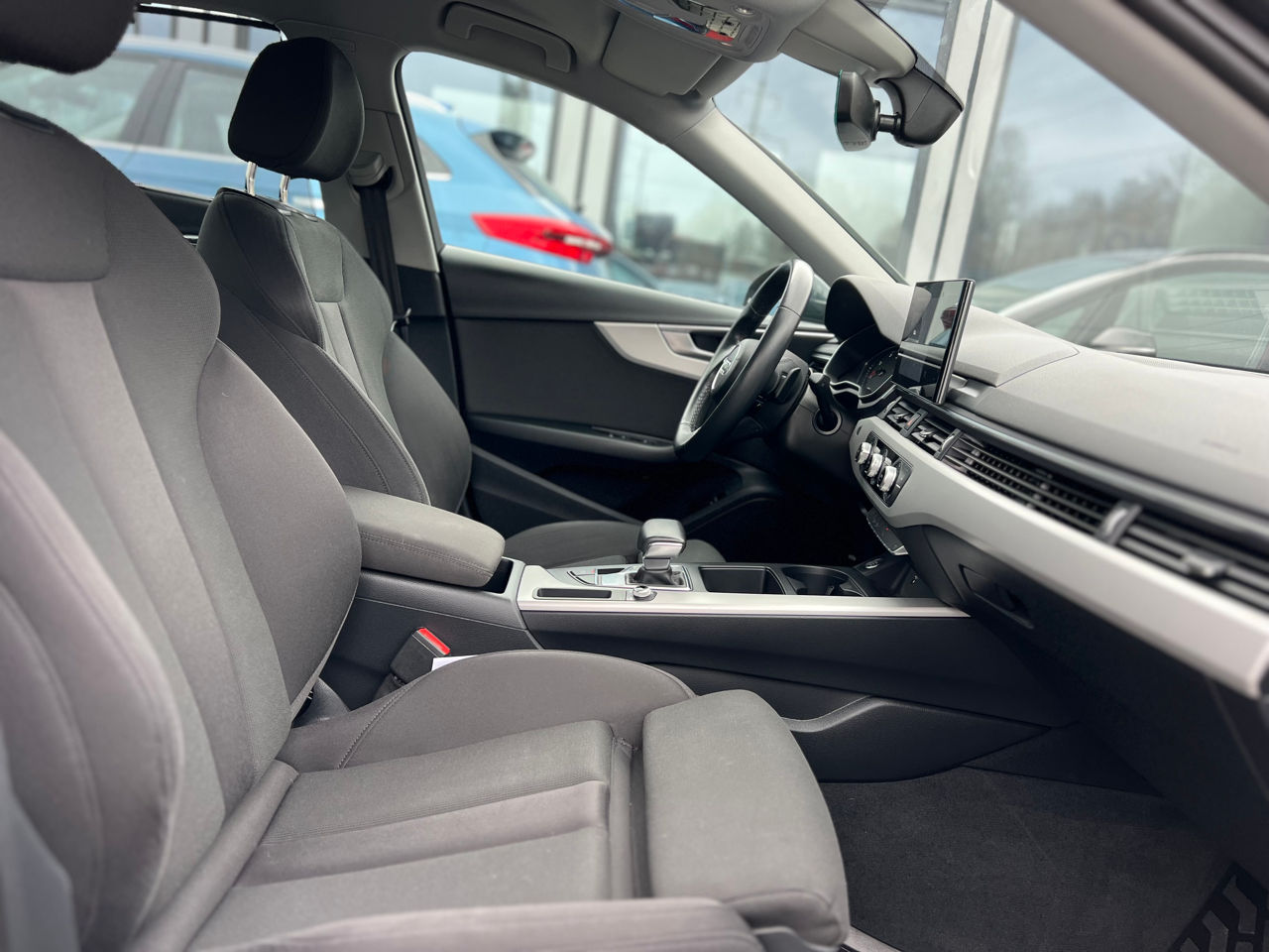 Audi A4 foto 14