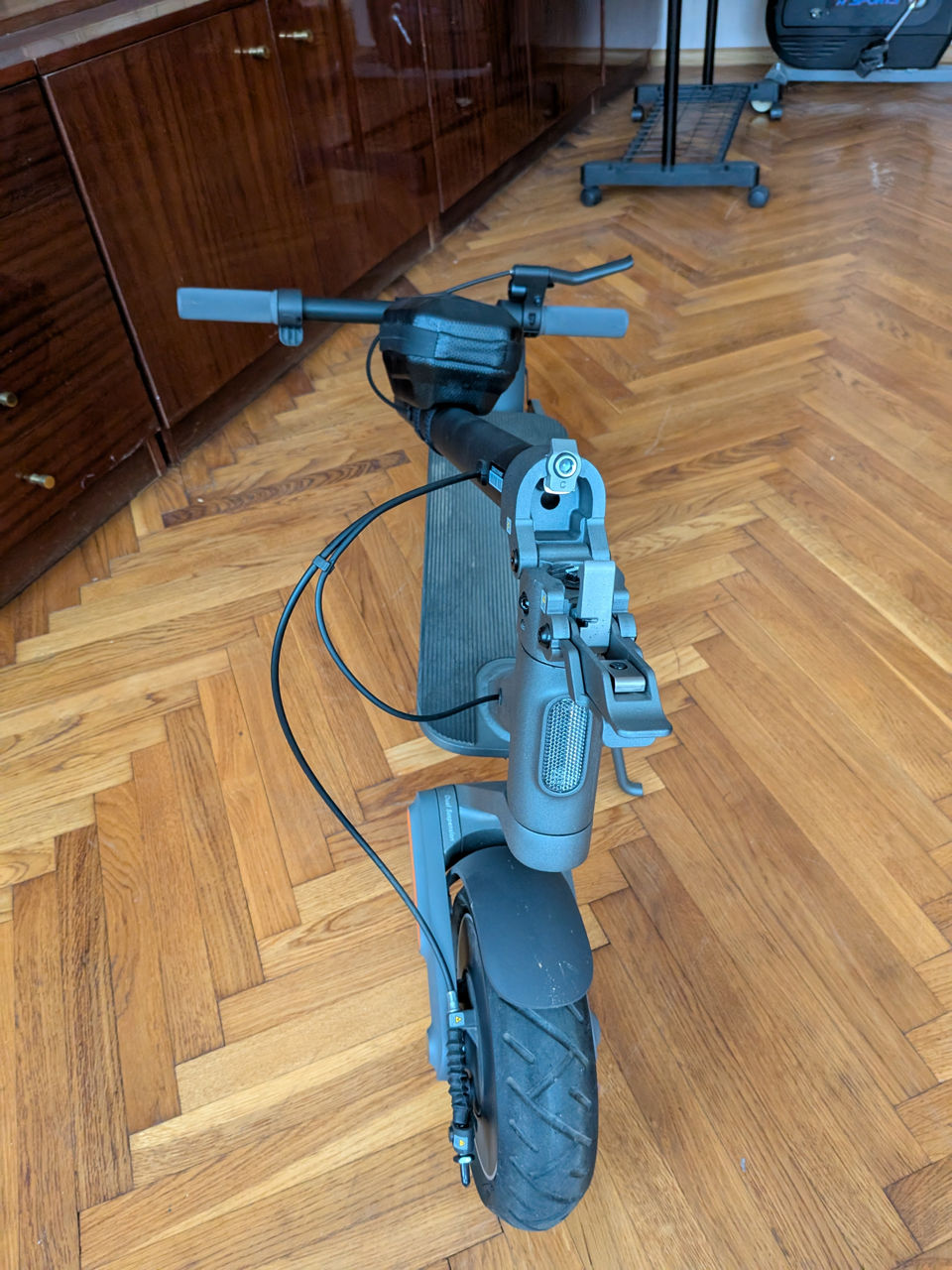 Vand trotineta electrica Xiaomi Electric Scooter 4 Ultra foto 1