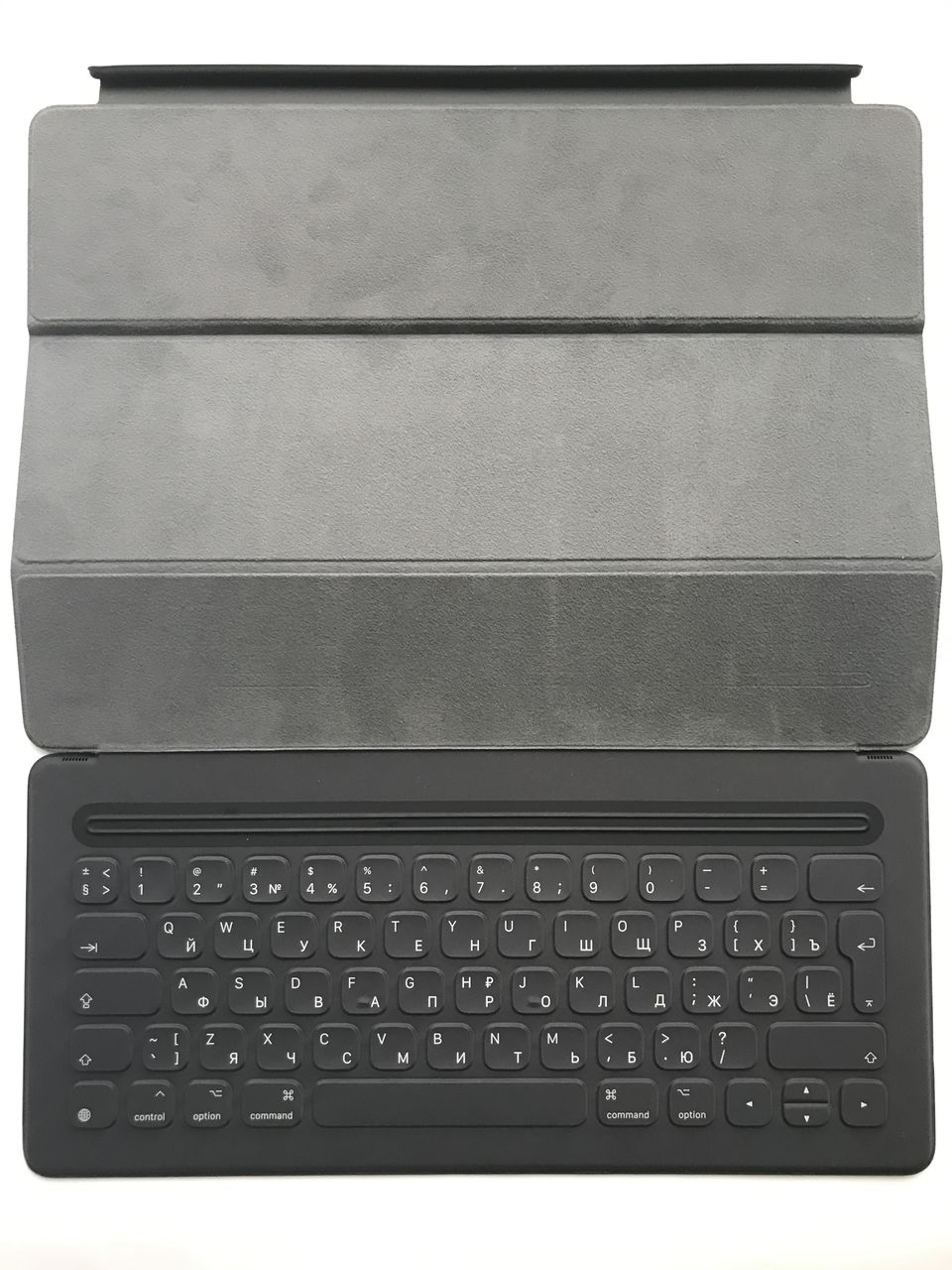 apple ipad pro smart keyboard a1636