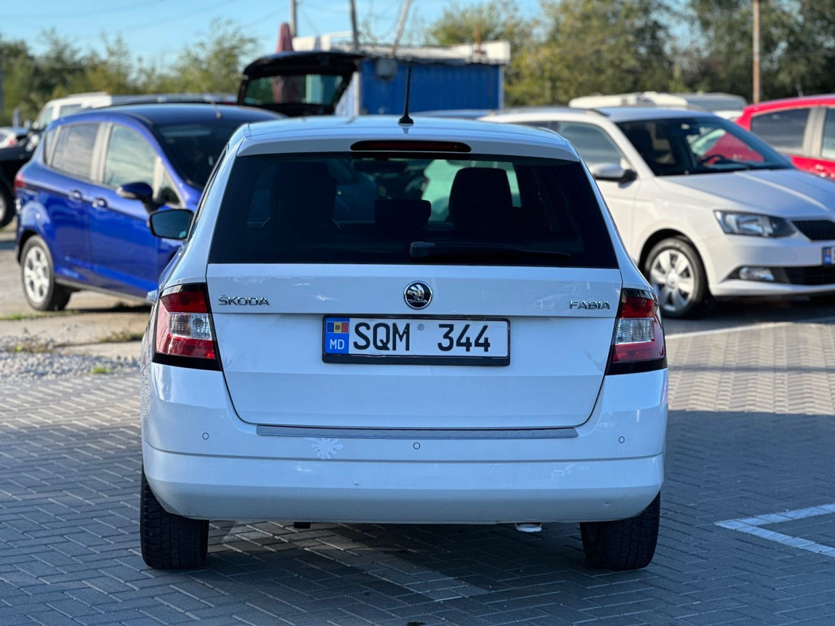 Skoda Fabia foto 4